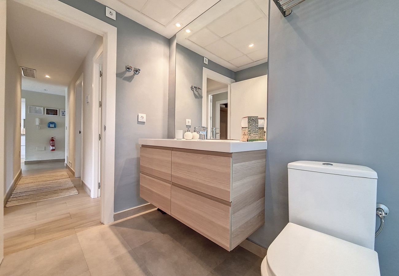 Villa in Mar de Cristal - Modern villa with private pool and garden
