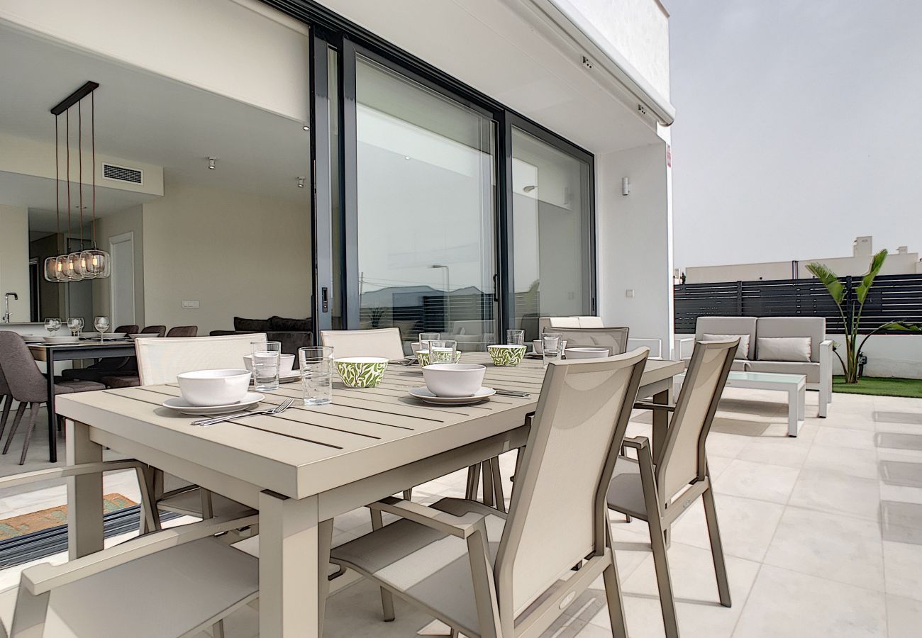 Villa in Mar de Cristal - Modern villa with private pool