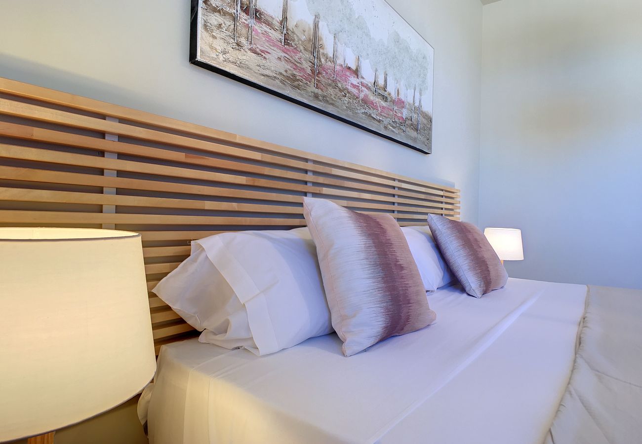 Apartment in Mar de Cristal - Modern, large terrace, pool and BBQ