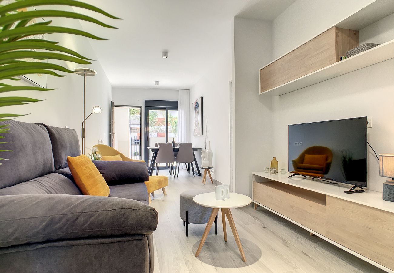 Apartment in Santiago de la Ribera - Ground floor, 100m from beach, pool, wifi, parking