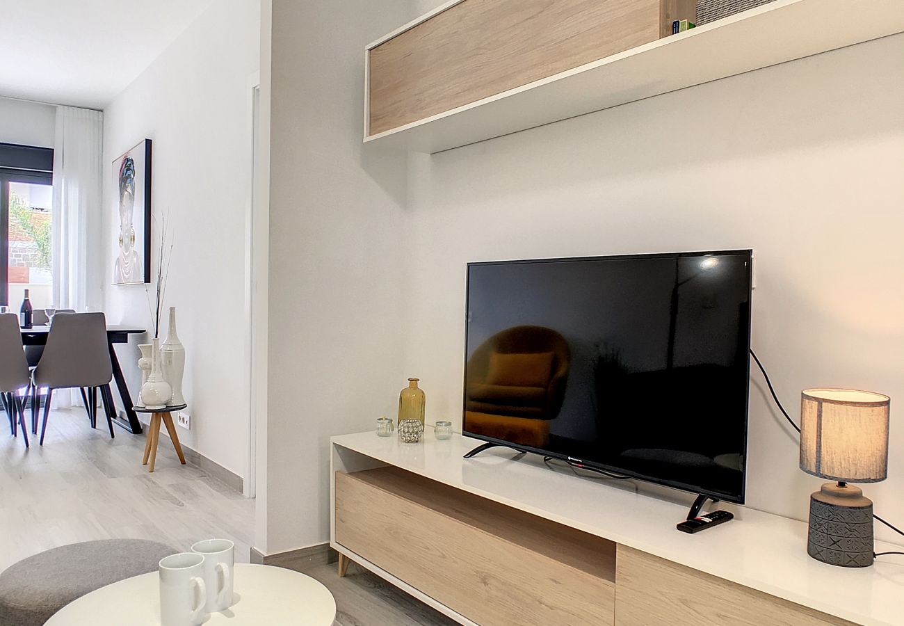 Apartment in Santiago de la Ribera - Ground floor, 100m from beach, pool, wifi, parking