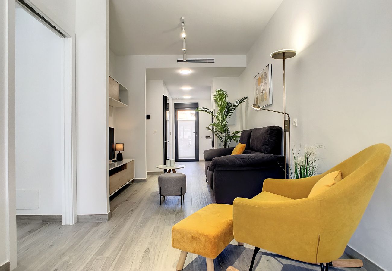Apartment in Santiago de la Ribera - Ground floor, 100m from beach, pool, wifi, parking