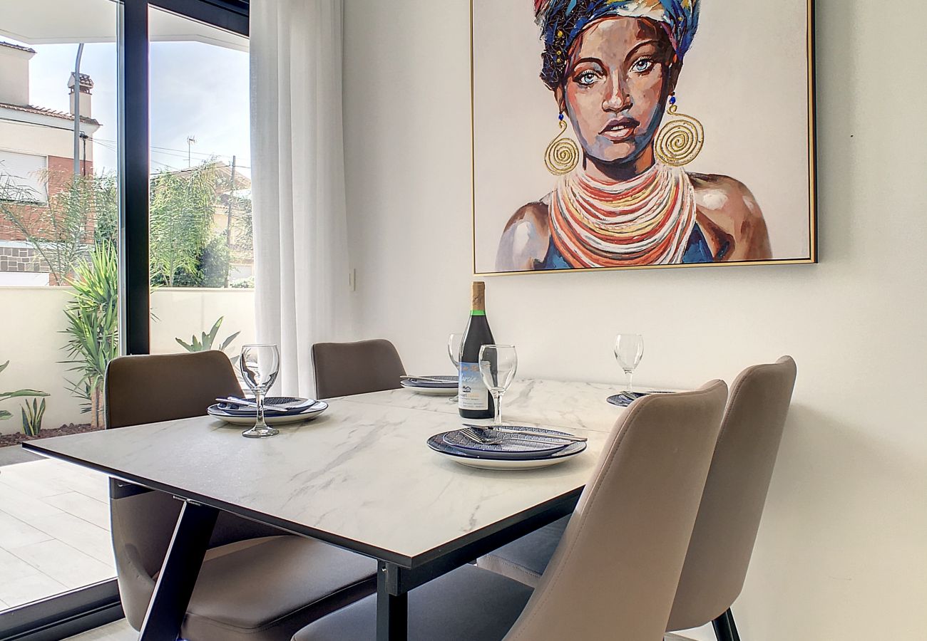 Apartment in Santiago de la Ribera - Ground floor, 100m from beach, pool, wifi, parking