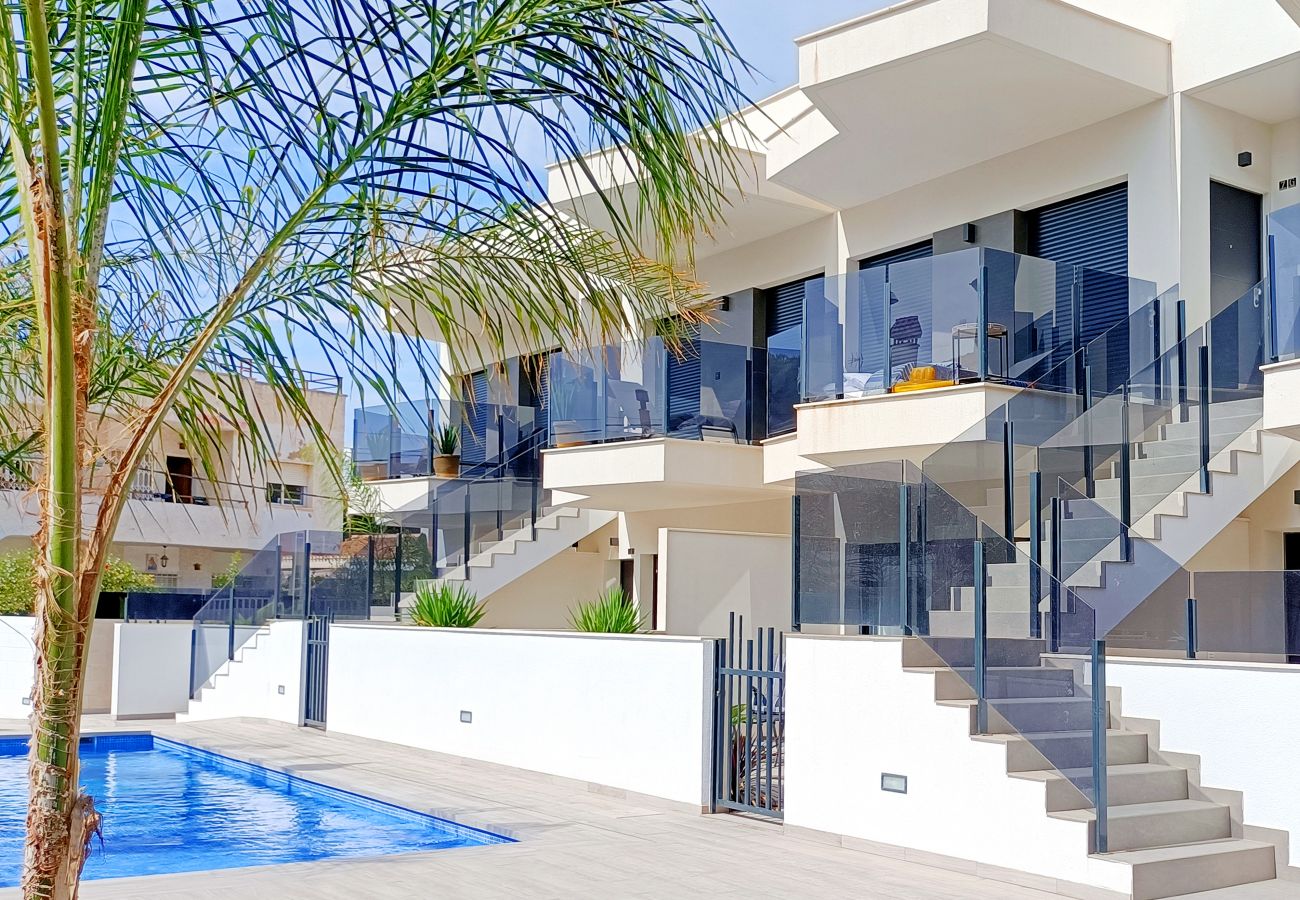 Apartment in Santiago de la Ribera - Ground floor, 100m from beach, pool, wifi, parking
