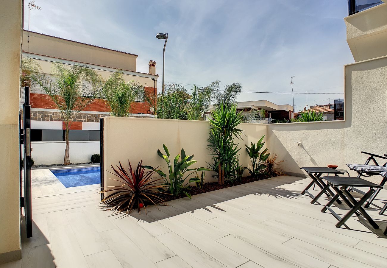 Apartment in Santiago de la Ribera - Ground floor, 100m from beach, pool, wifi, parking
