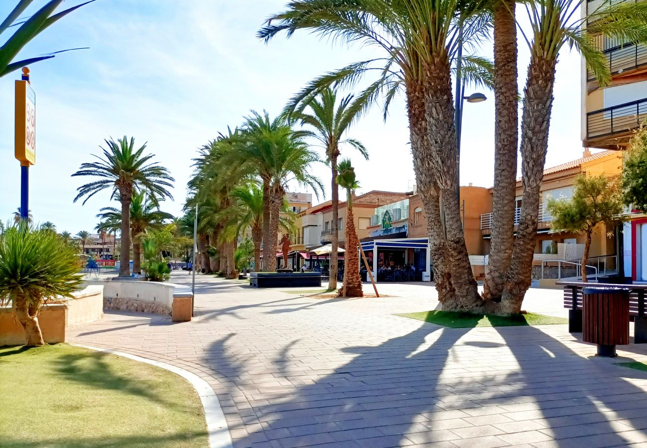 Apartment in Santiago de la Ribera - Ground floor, 100m from beach, pool, wifi, parking