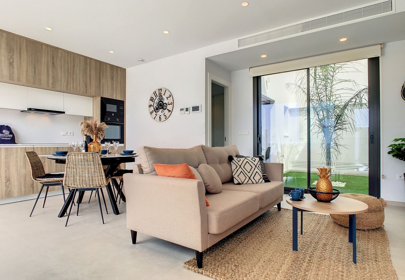 Villa in Santiago de la Ribera - Villa with private roof terrace, patio with pool 