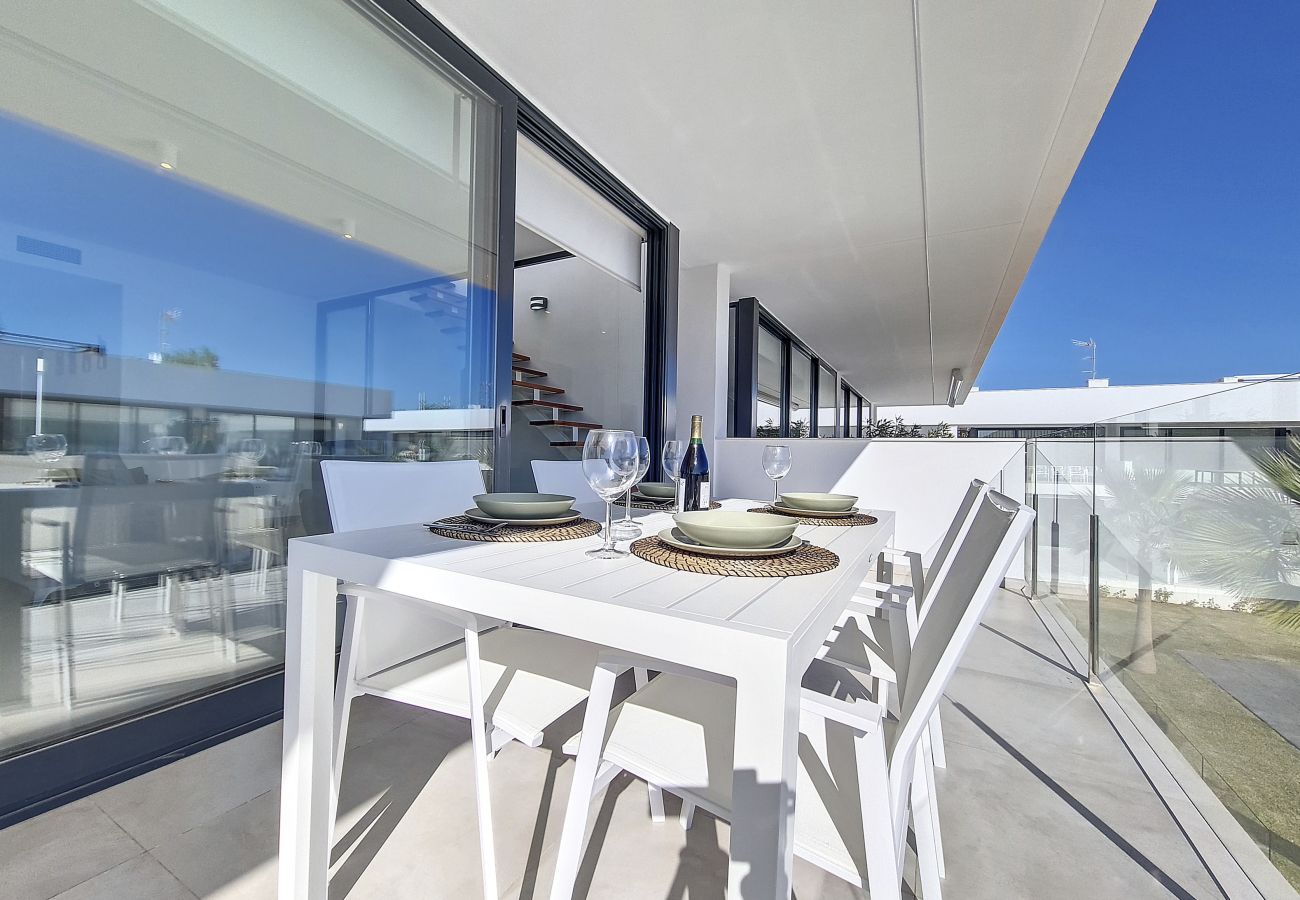 Apartment in Mar de Cristal - Penthouse with roof terrace and pool views