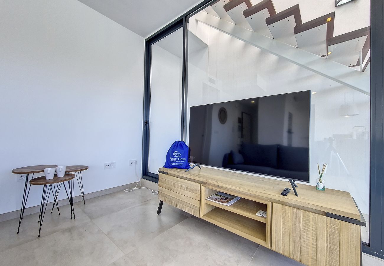 Apartment in Mar de Cristal - Penthouse with roof terrace and pool views
