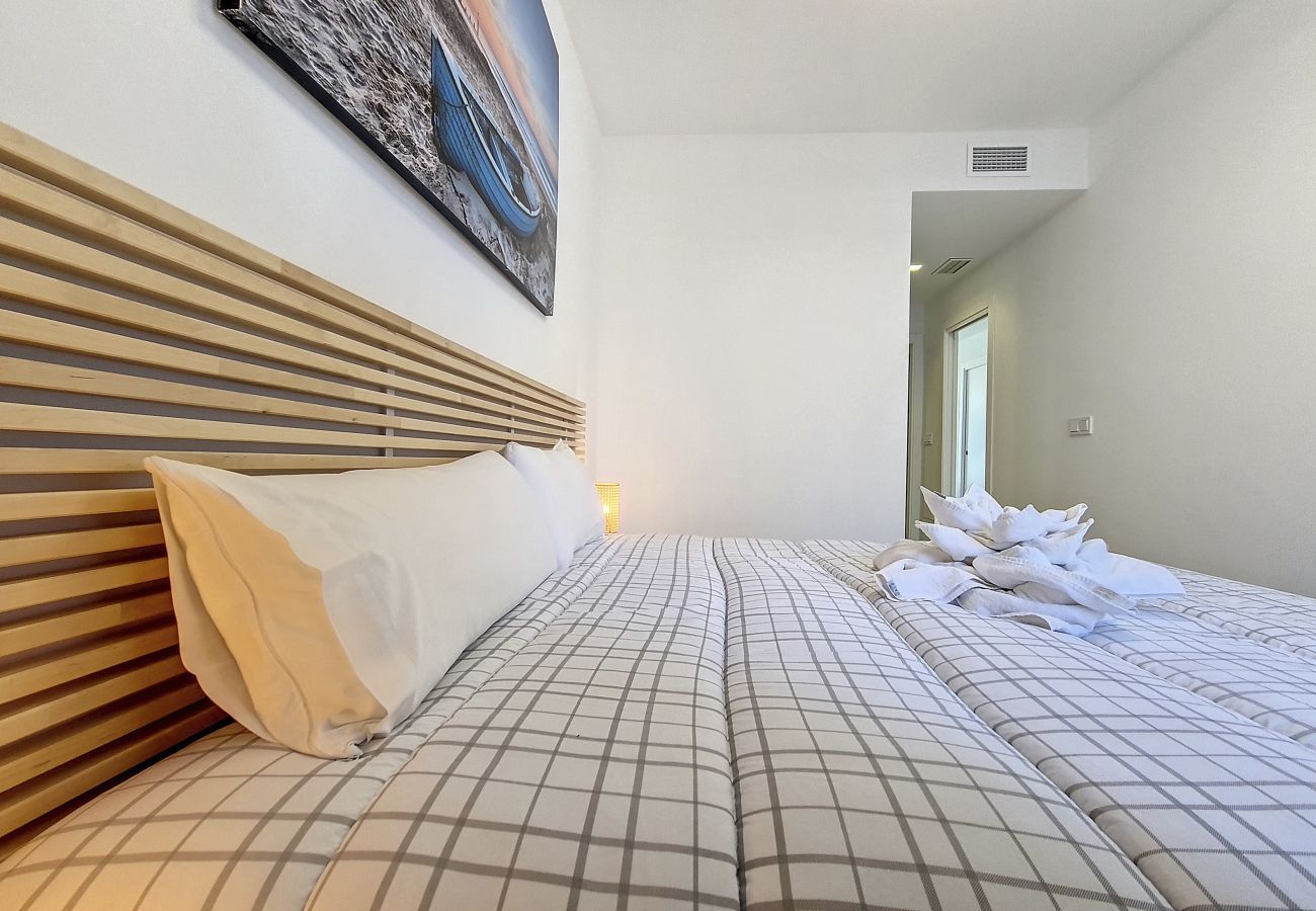 Apartment in Mar de Cristal - Penthouse with roof terrace and pool views