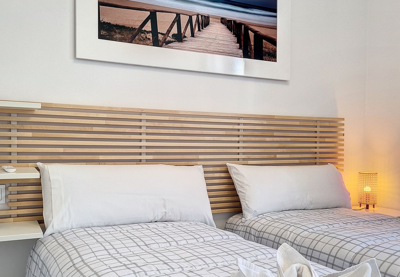 Apartment in Mar de Cristal - Penthouse with roof terrace and pool views