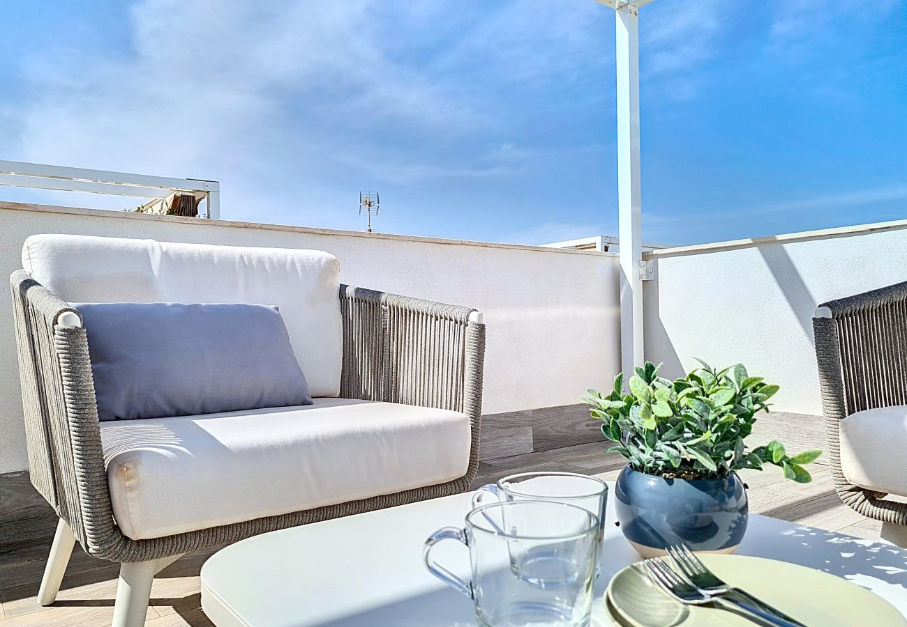 Apartment in Mar de Cristal - Penthouse with roof terrace and pool views