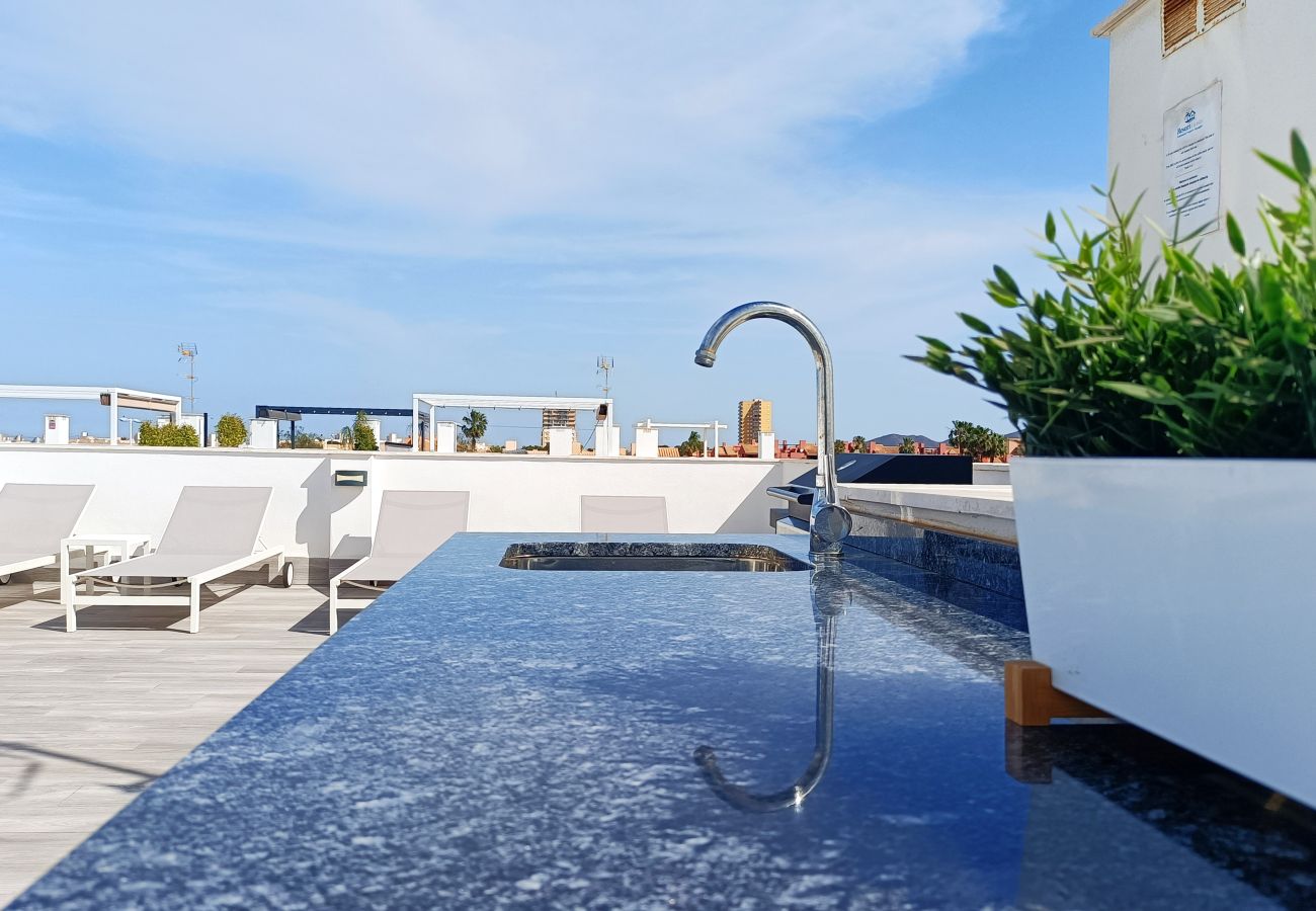 Apartment in Mar de Cristal - Penthouse with roof terrace and pool views