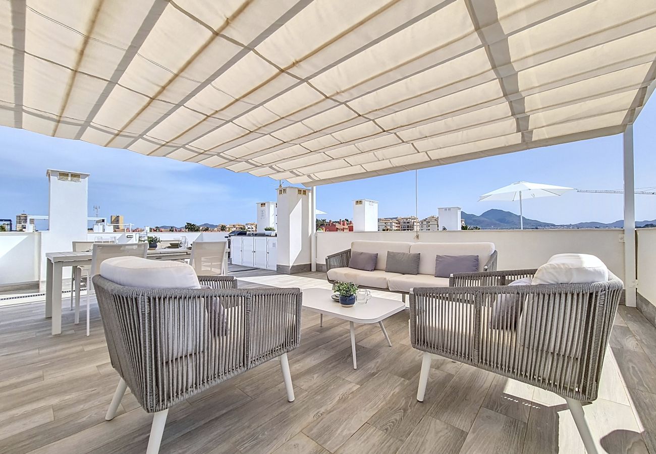Apartment in Mar de Cristal - Penthouse with roof terrace and pool views