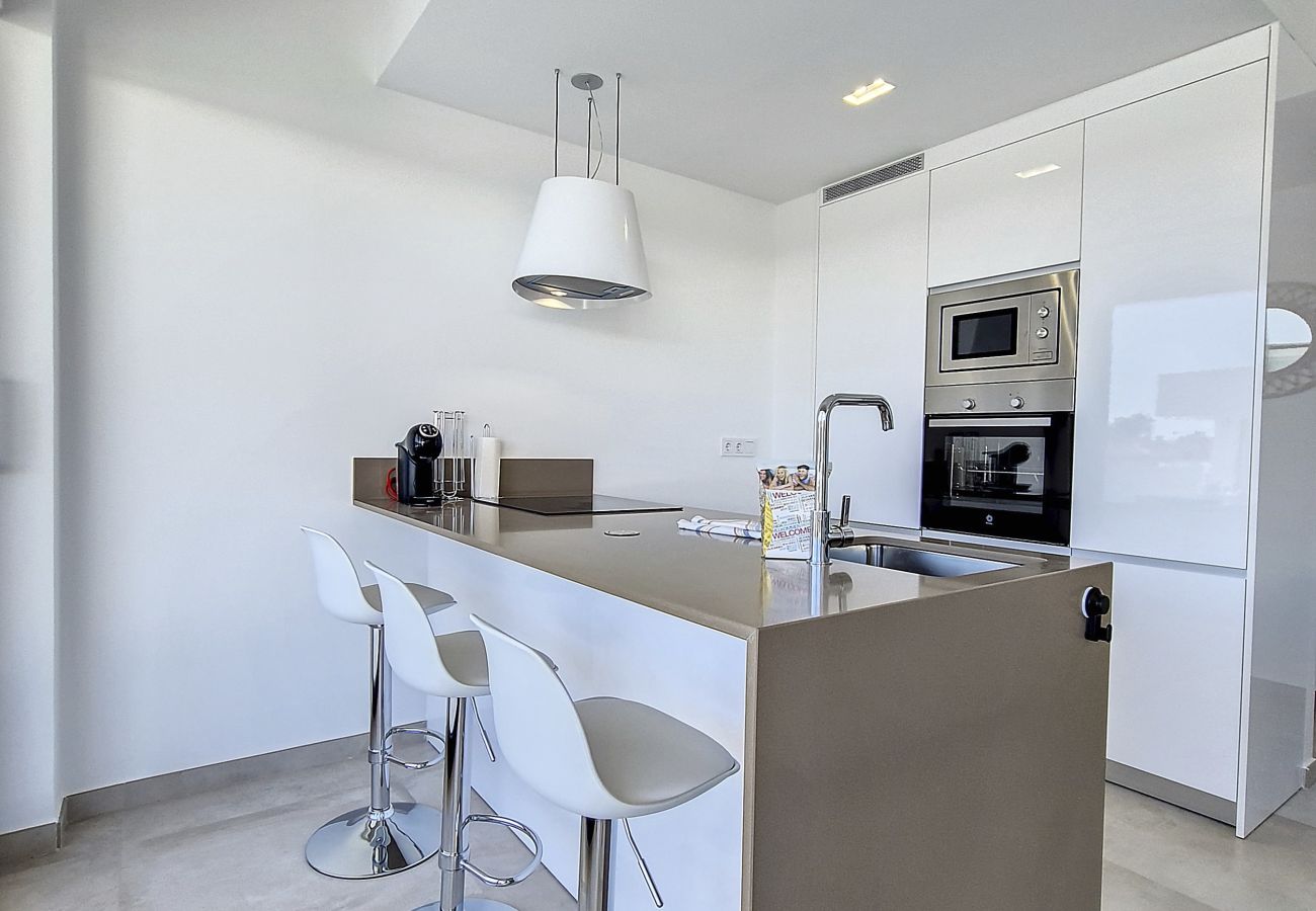 Apartment in Mar de Cristal - Penthouse with roof terrace and pool views