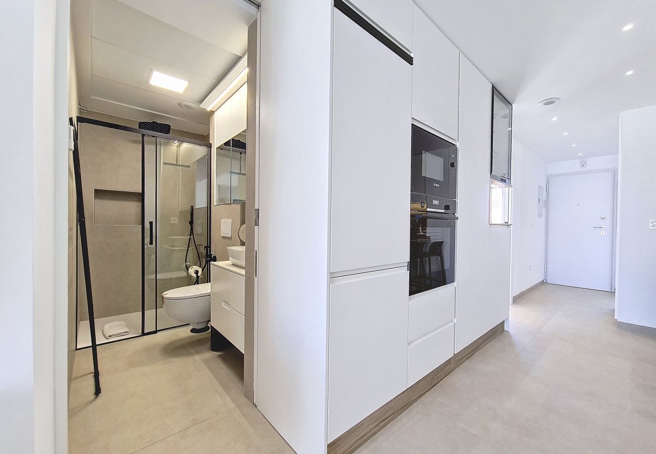 Apartment in Mar de Cristal - Poolside apartment with terrace, parking and Wi-Fi 