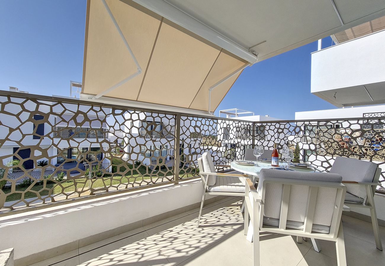 Apartment in Mar de Cristal - Penthouse apartment with pool and sea views