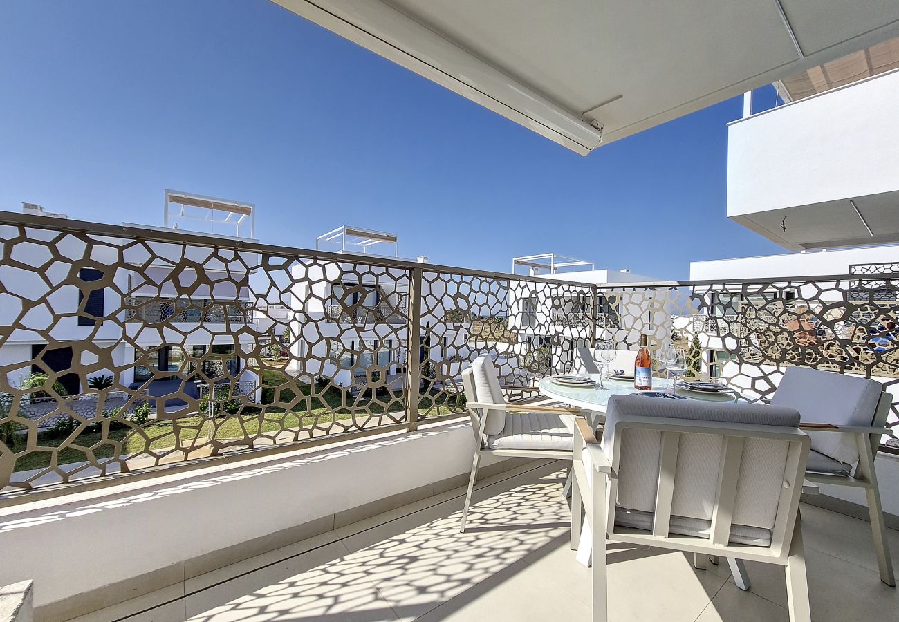 Apartment in Mar de Cristal - Penthouse apartment with pool and sea views