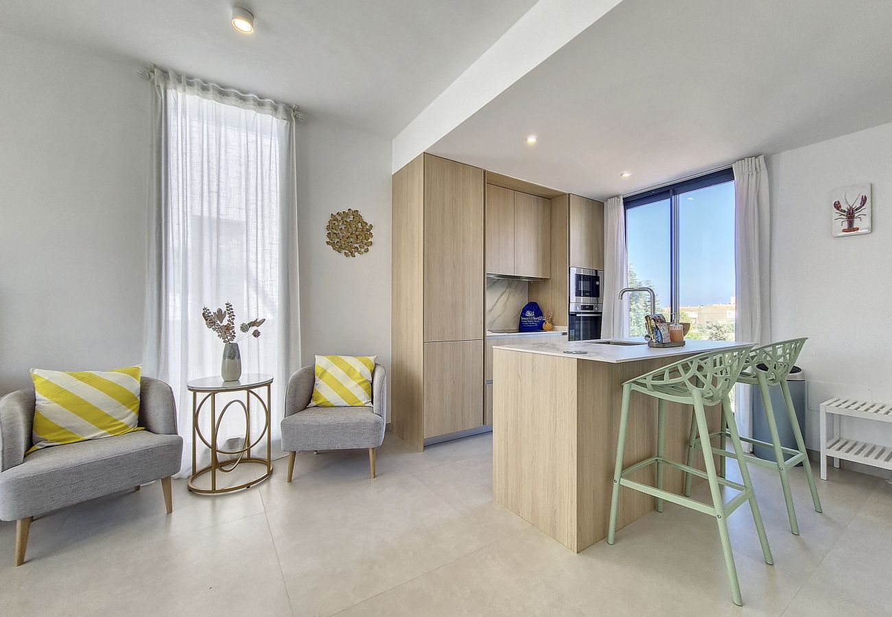 Apartment in Mar de Cristal - Penthouse apartment with pool and sea views