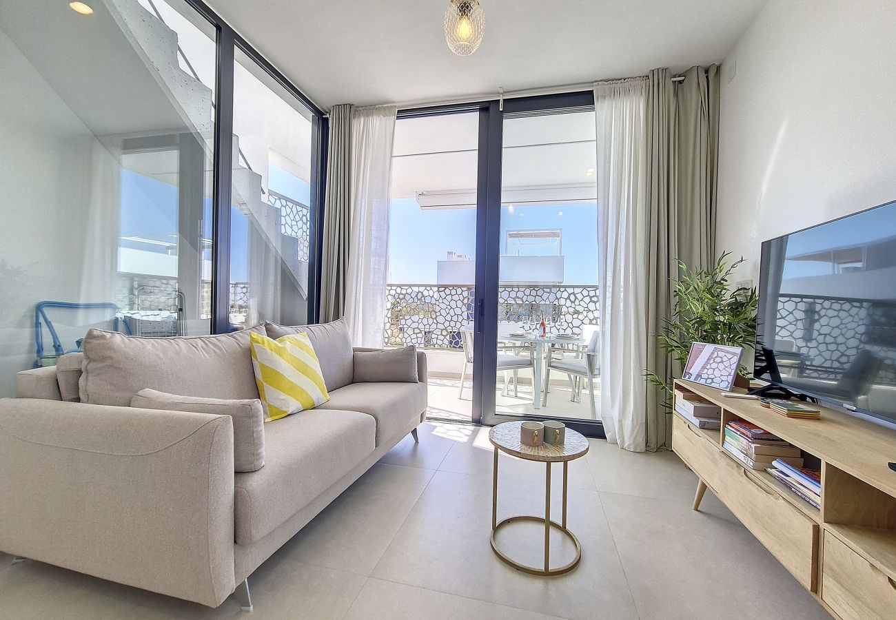 Apartment in Mar de Cristal - Penthouse apartment with pool and sea views