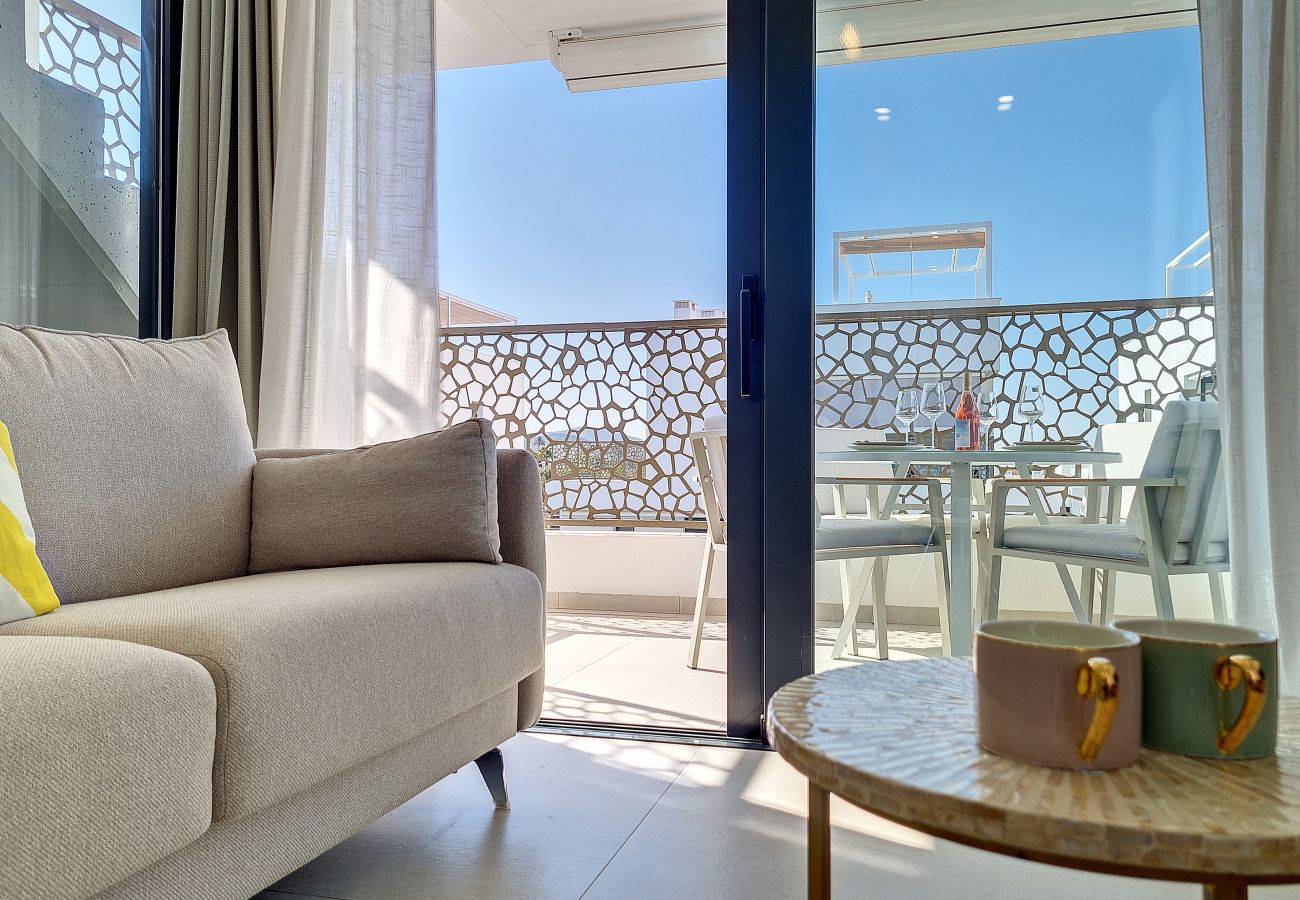Apartment in Mar de Cristal - Penthouse apartment with pool and sea views