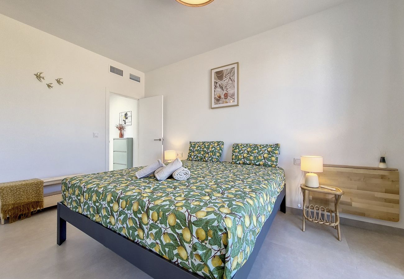 Apartment in Mar de Cristal - Penthouse apartment with pool and sea views