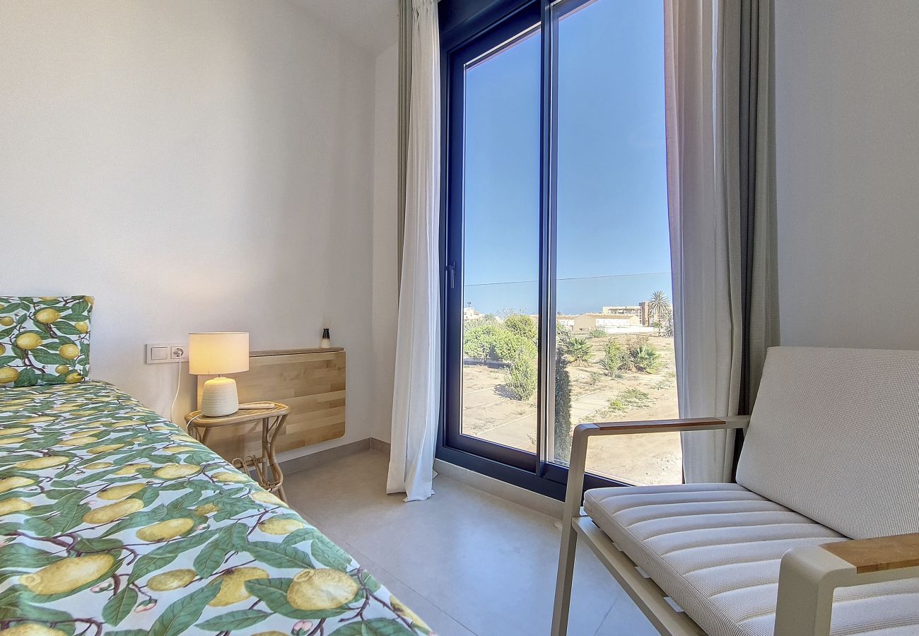 Apartment in Mar de Cristal - Penthouse apartment with pool and sea views