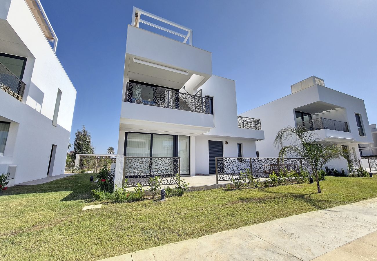 Apartment in Mar de Cristal - Penthouse apartment with pool and sea views