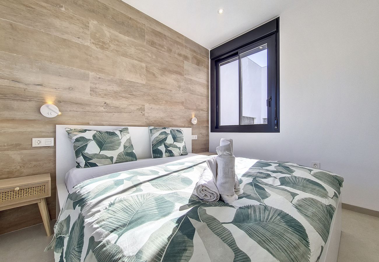Apartment in San Pedro del Pinatar - Penthouse apartment with pool, parking and Wi-Fi