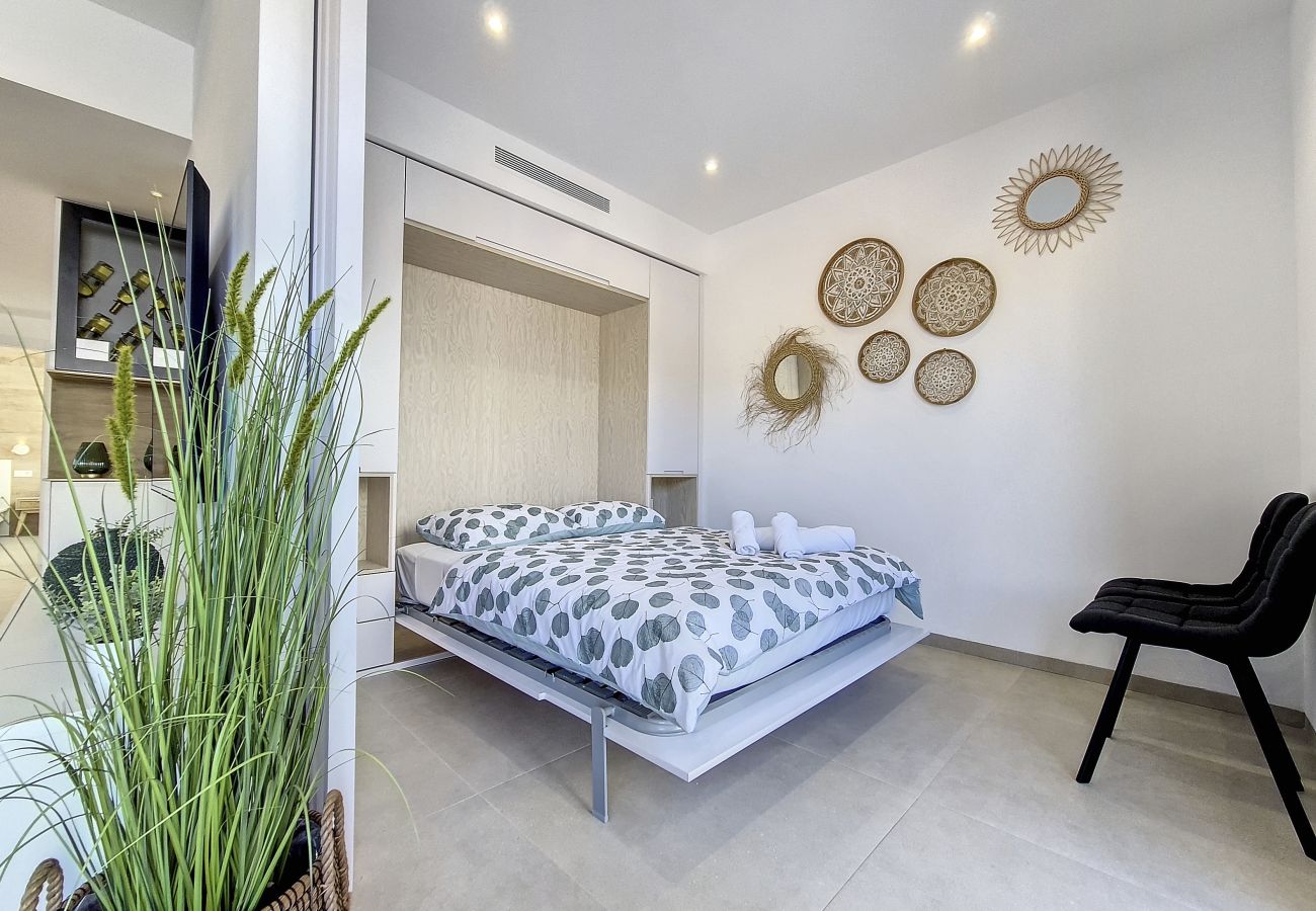 Apartment in San Pedro del Pinatar - Penthouse apartment with pool, parking and Wi-Fi