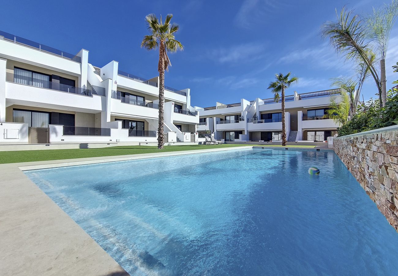 Apartment in San Pedro del Pinatar - Penthouse apartment with pool, parking and Wi-Fi