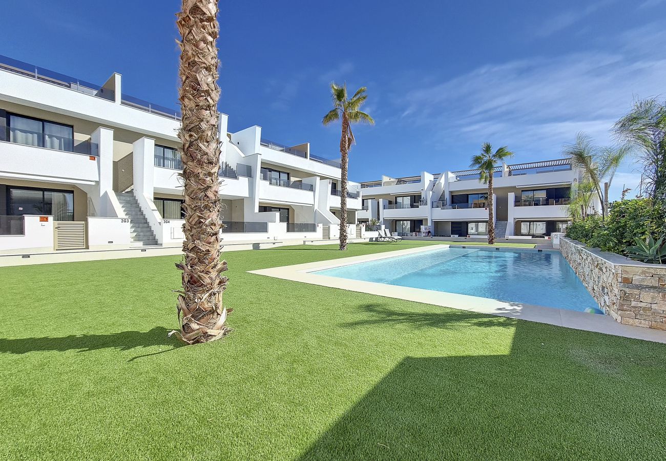 Apartment in San Pedro del Pinatar - Penthouse apartment with pool, parking and Wi-Fi