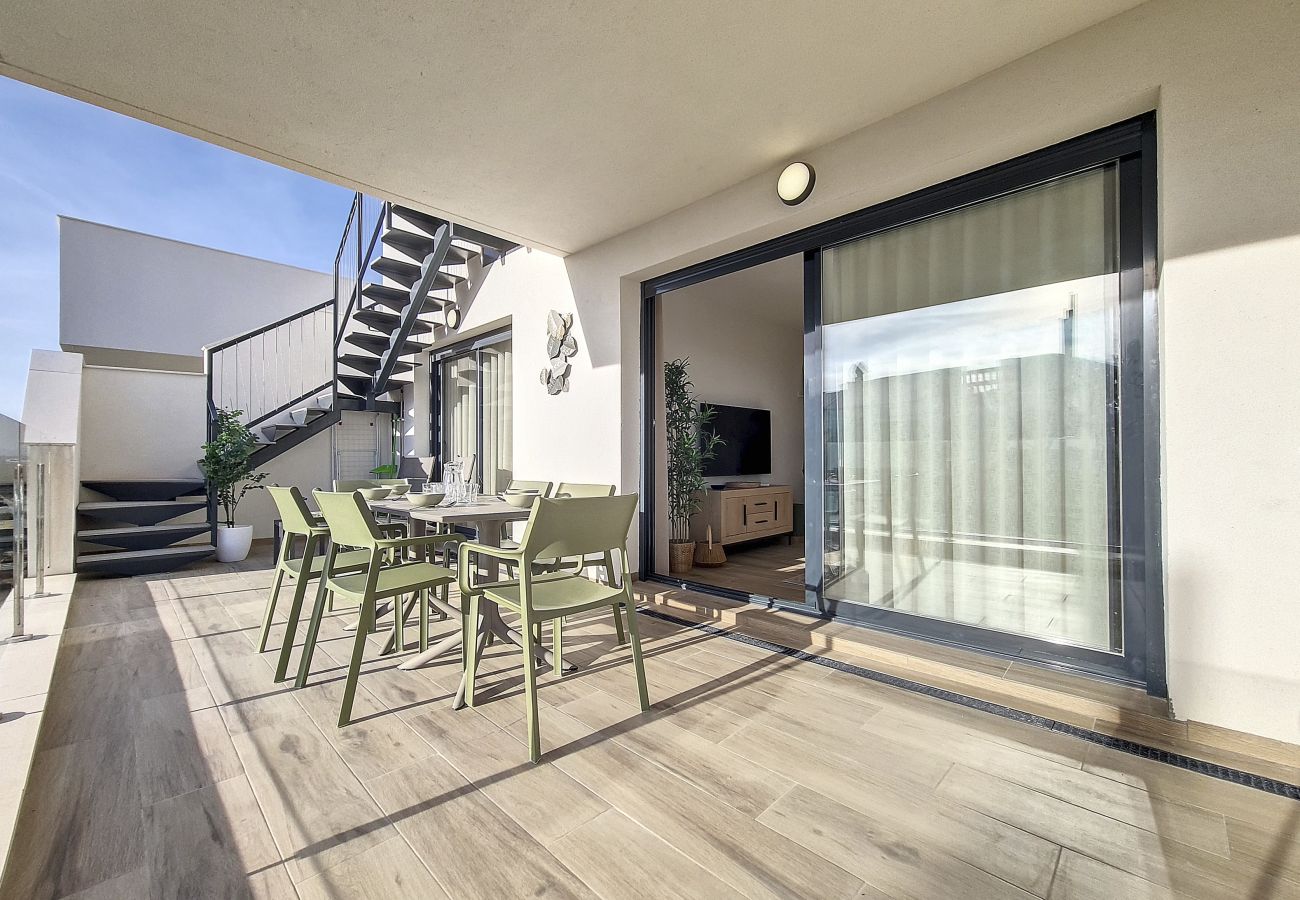 Apartment in San Javier - Penthouse Apartment with Sea and Pool Views