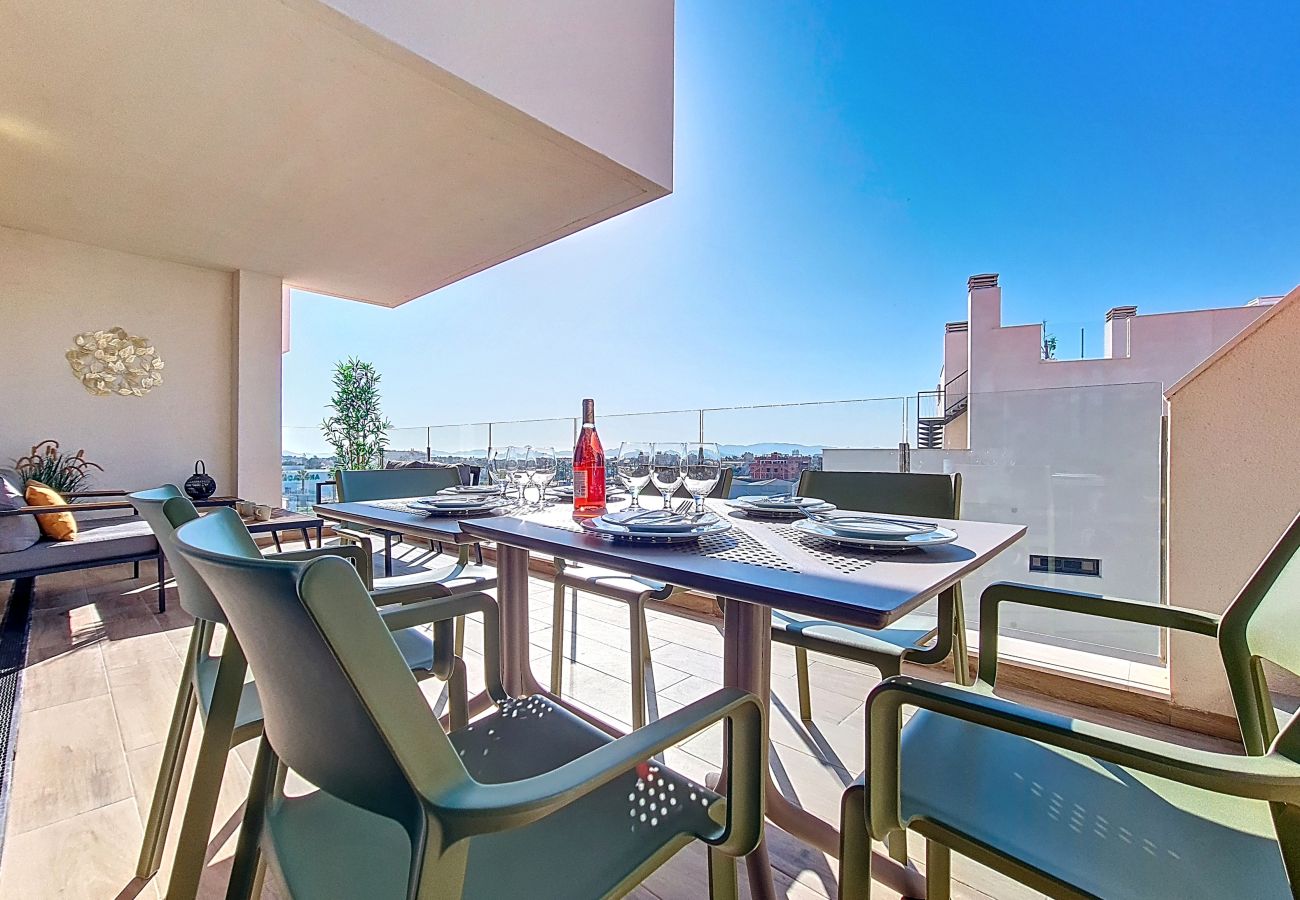 Apartment in San Javier - Penthouse Apartment with Sea and Pool Views