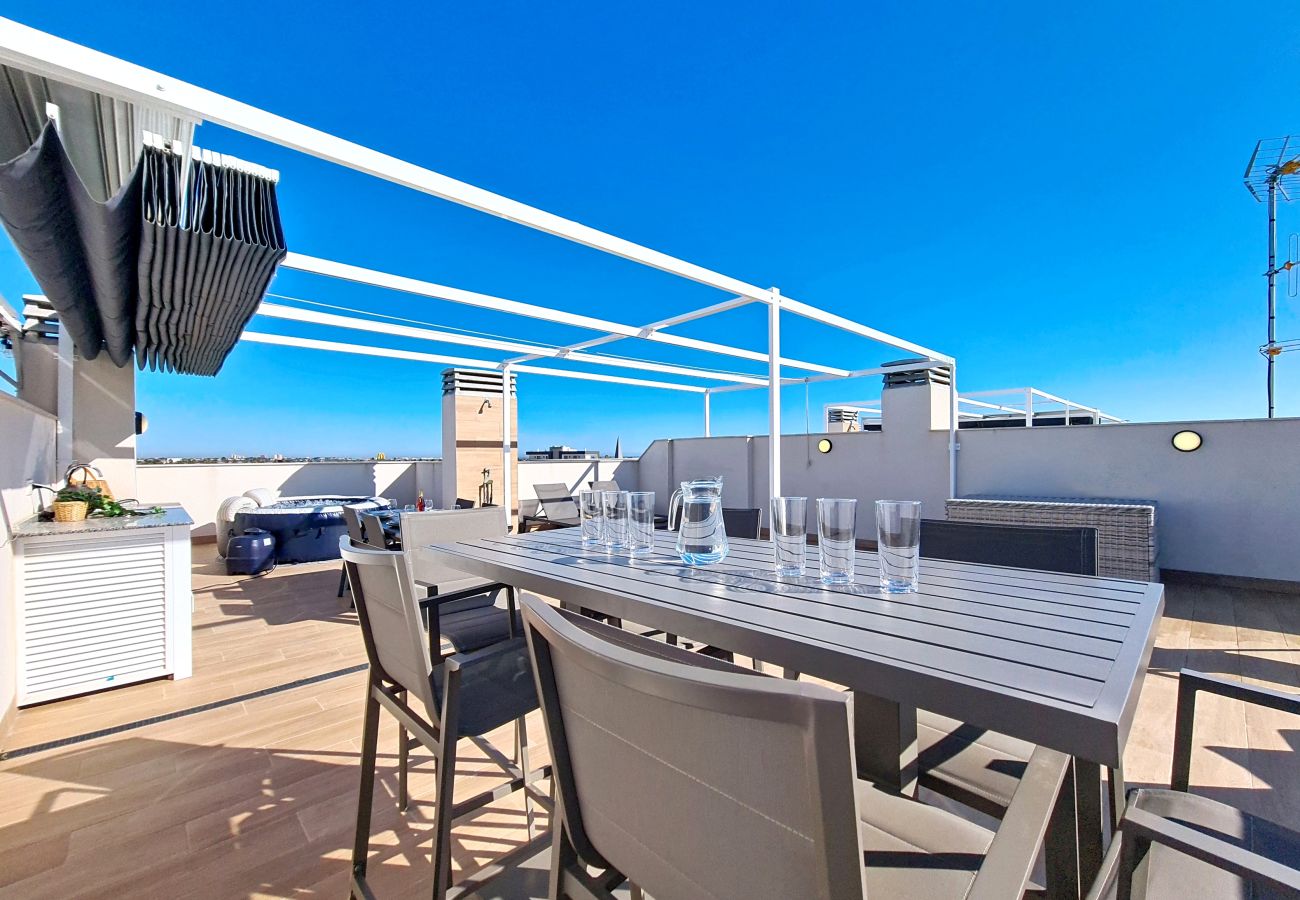 Apartment in San Javier - Penthouse Apartment with Sea and Pool Views