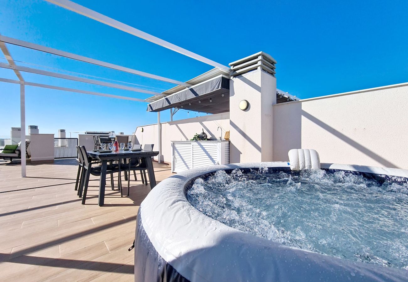 Apartment in San Javier - Penthouse Apartment with Sea and Pool Views