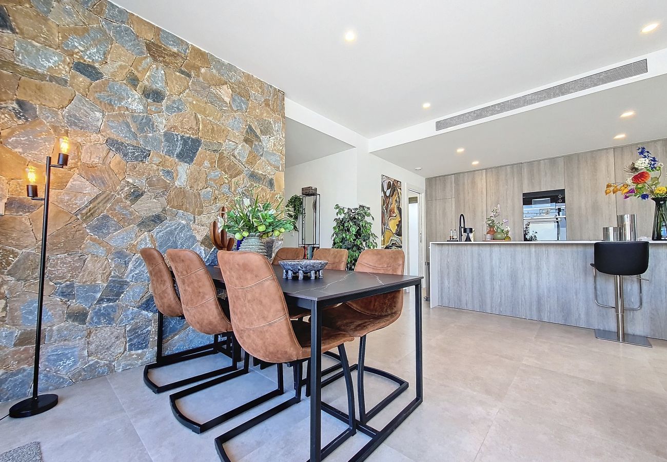 Villa in Santiago de la Ribera - Villa with private pool, and terrace, Wi-Fi and BBQ
