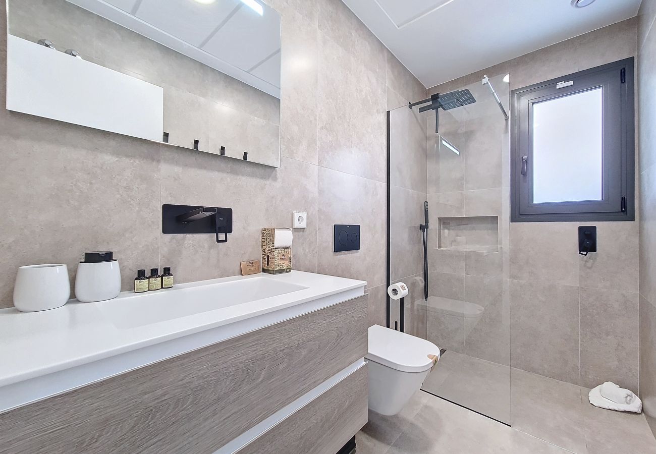 Villa in Santiago de la Ribera - Villa with private pool, and terrace, Wi-Fi and BBQ