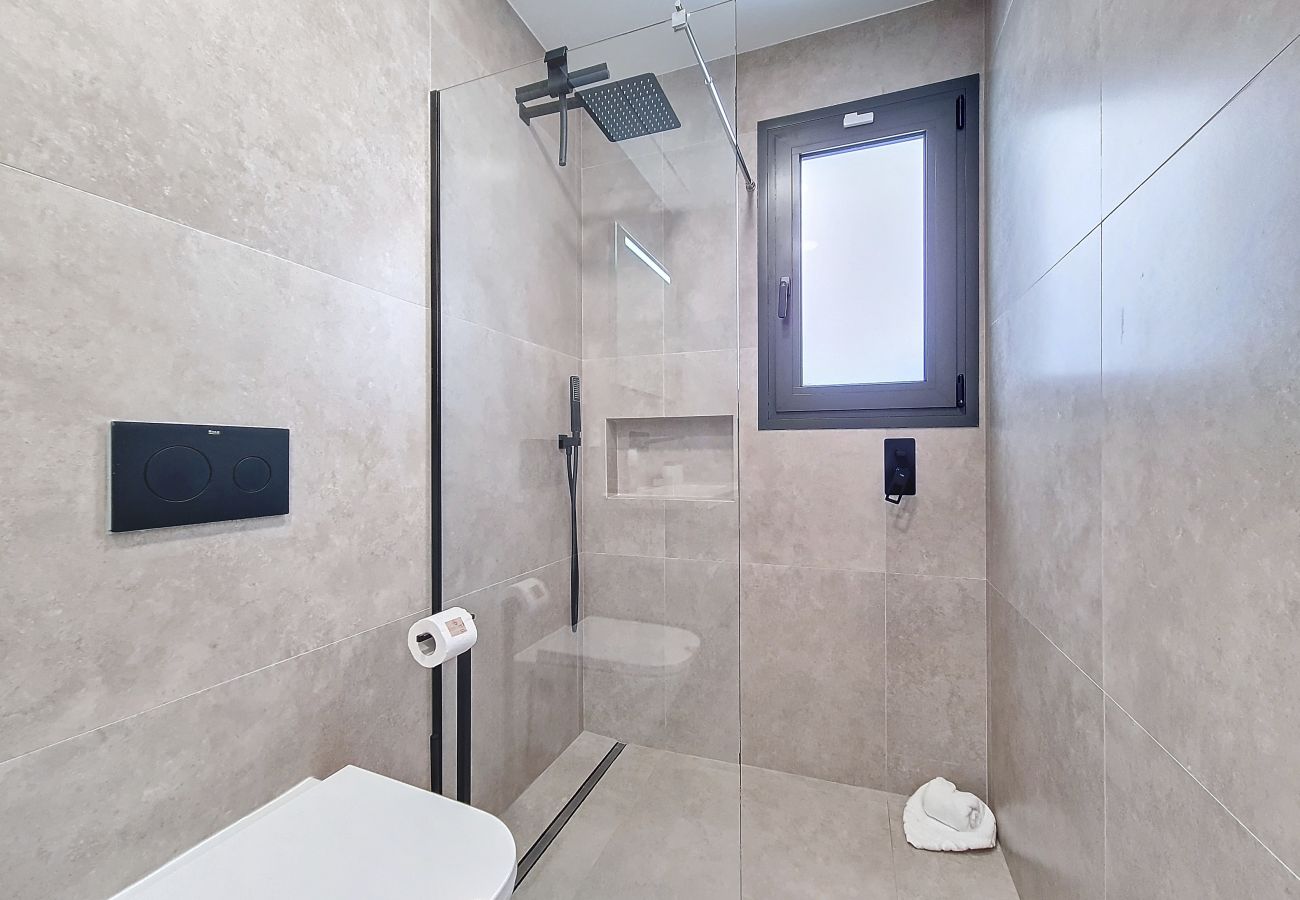 Villa in Santiago de la Ribera - Villa with private pool, and terrace, Wi-Fi and BBQ