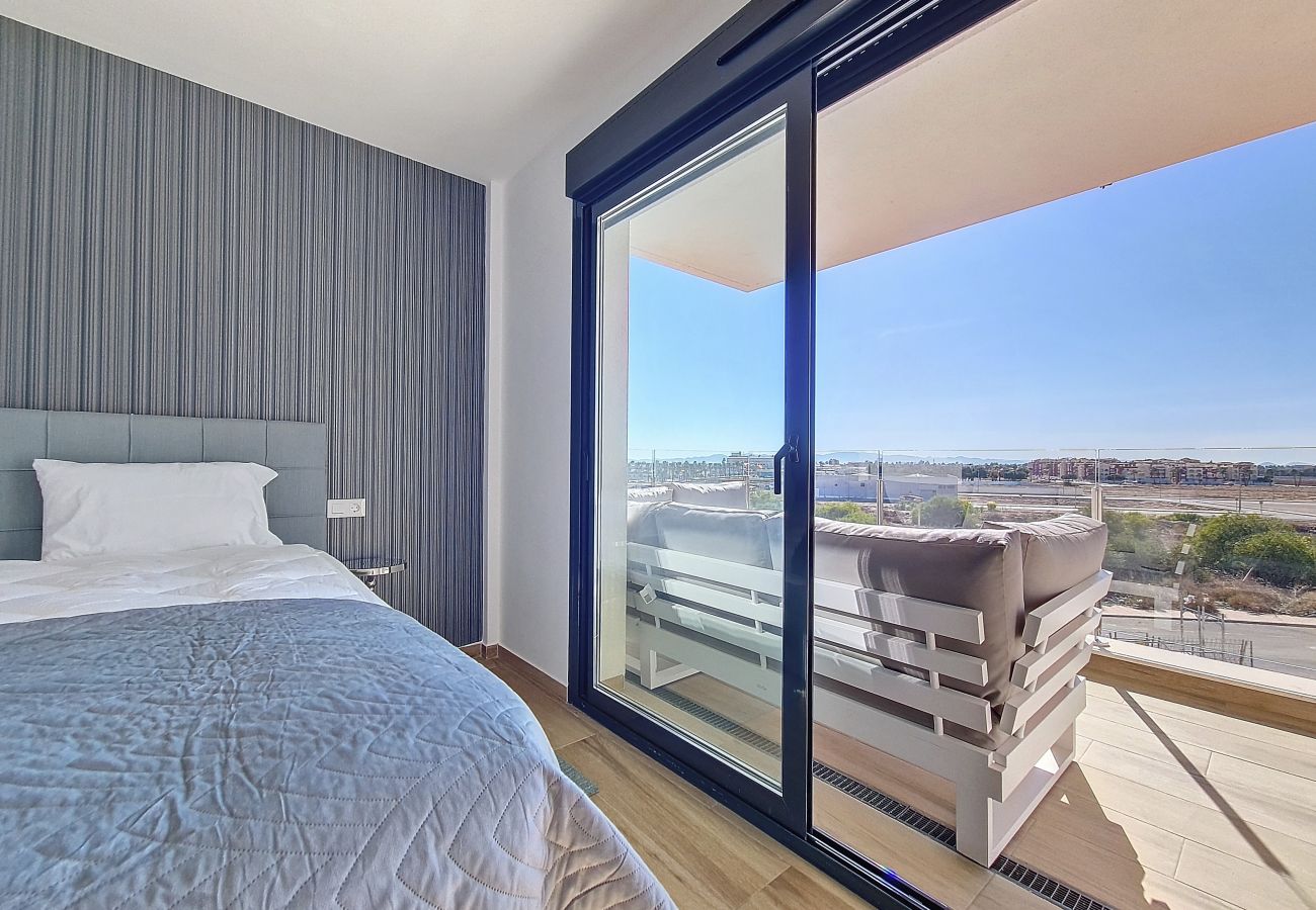 Apartment in San Javier - Apartment with large balcony and pool views