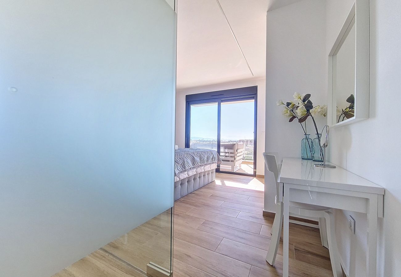 Apartment in San Javier - Apartment with large balcony and pool views