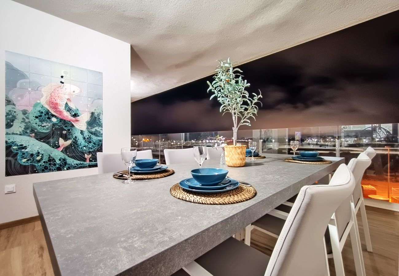 Apartment in San Javier - Apartment with large balcony and pool views