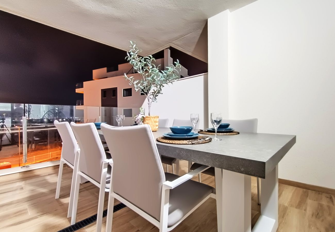 Apartment in San Javier - Apartment with large balcony and pool views