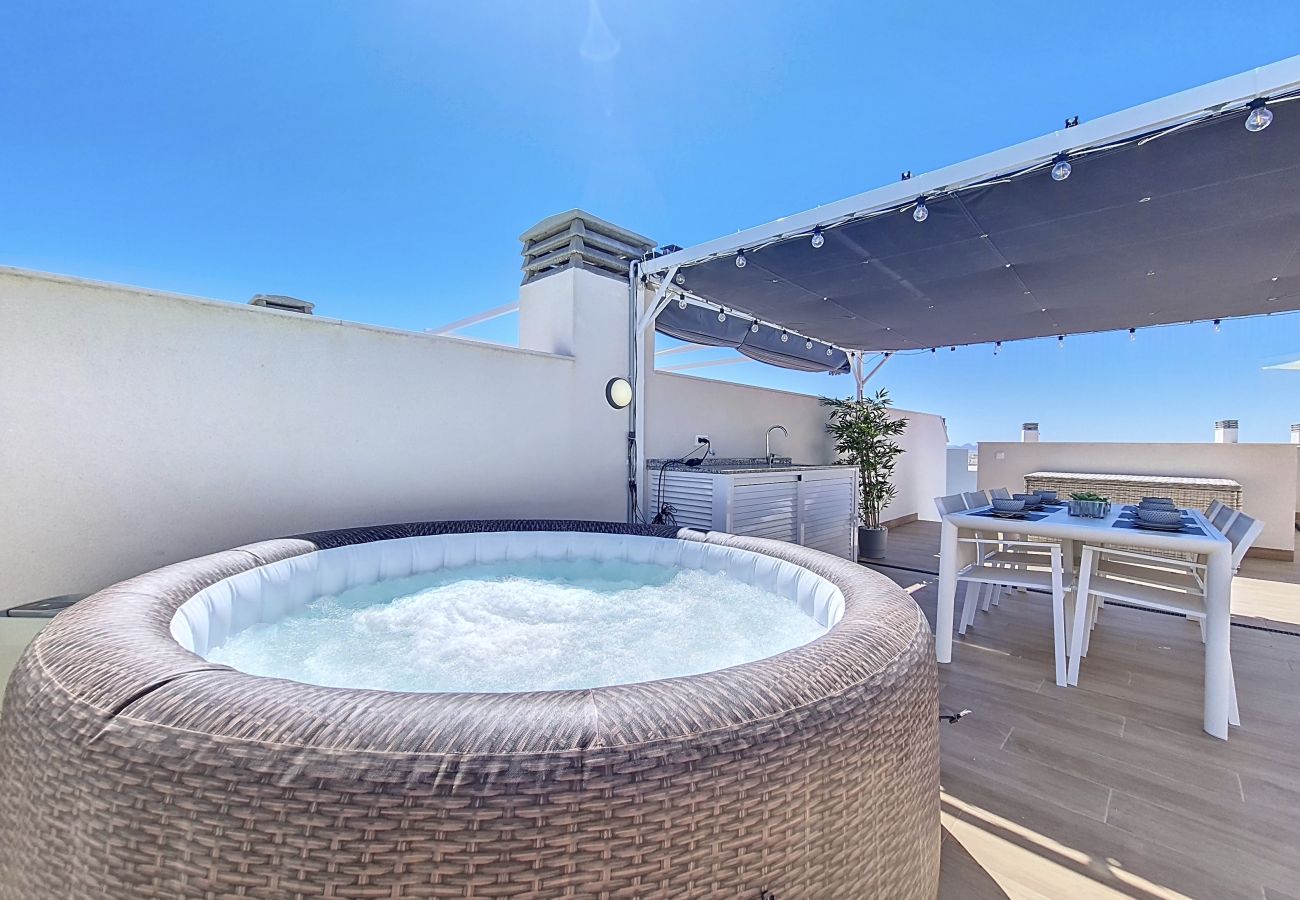 Apartment in San Javier - Penthouse with jacuzzi and roof terrace
