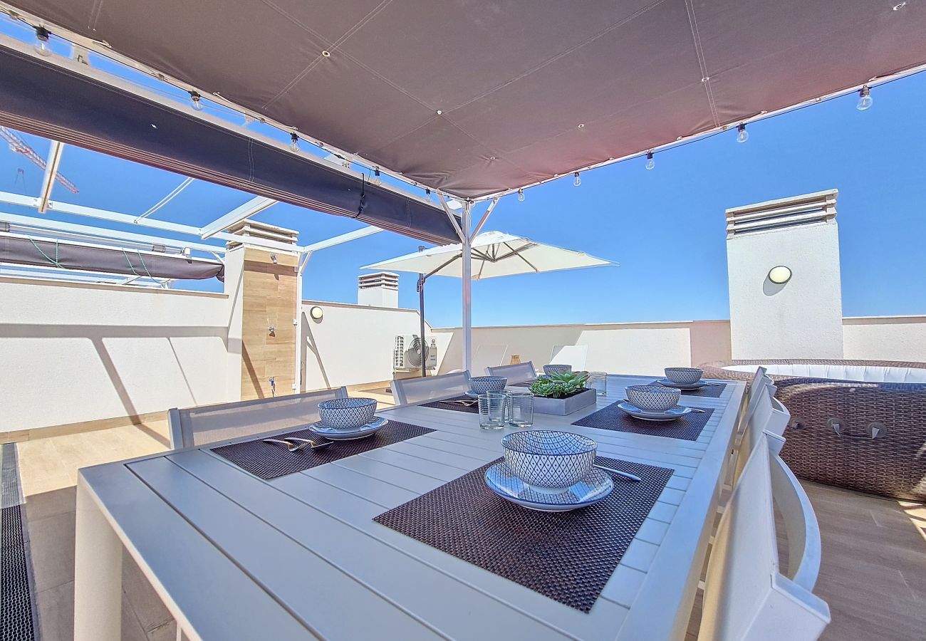 Apartment in San Javier - Penthouse with jacuzzi and roof terrace