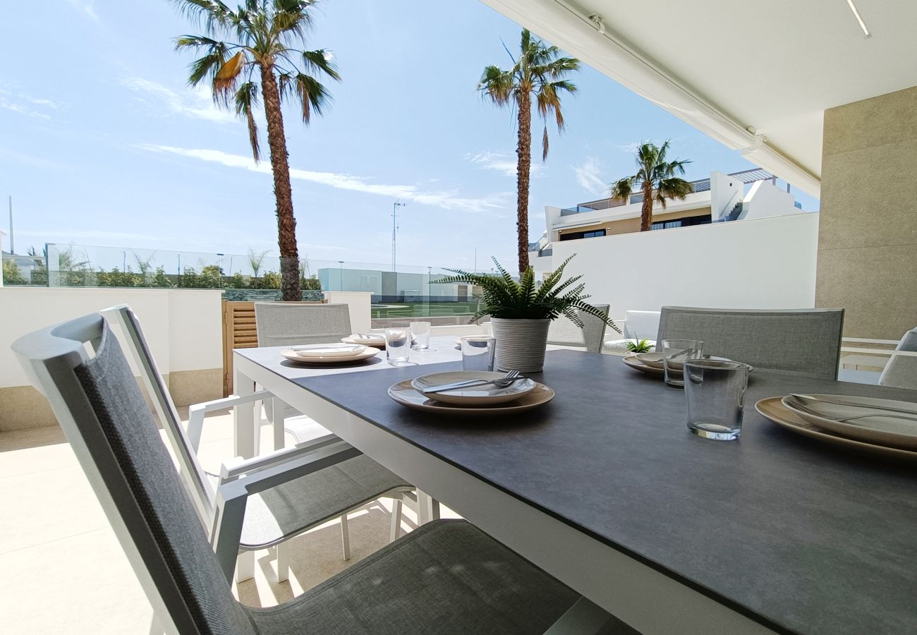 Apartment in Mar de Cristal - Poolside apartment, close to the beach