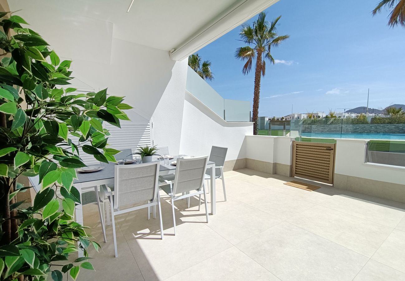 Apartment in Mar de Cristal - Poolside apartment, close to the beach