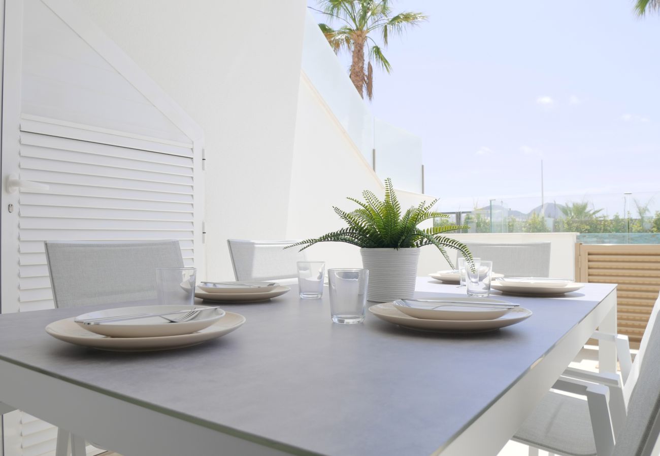 Apartment in Mar de Cristal - Poolside apartment, close to the beach