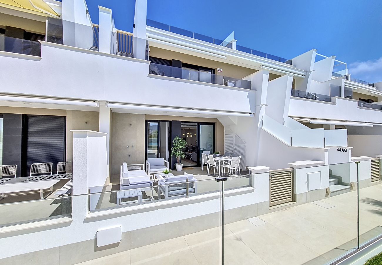 Apartment in Mar de Cristal - Poolside apartment, close to the beach