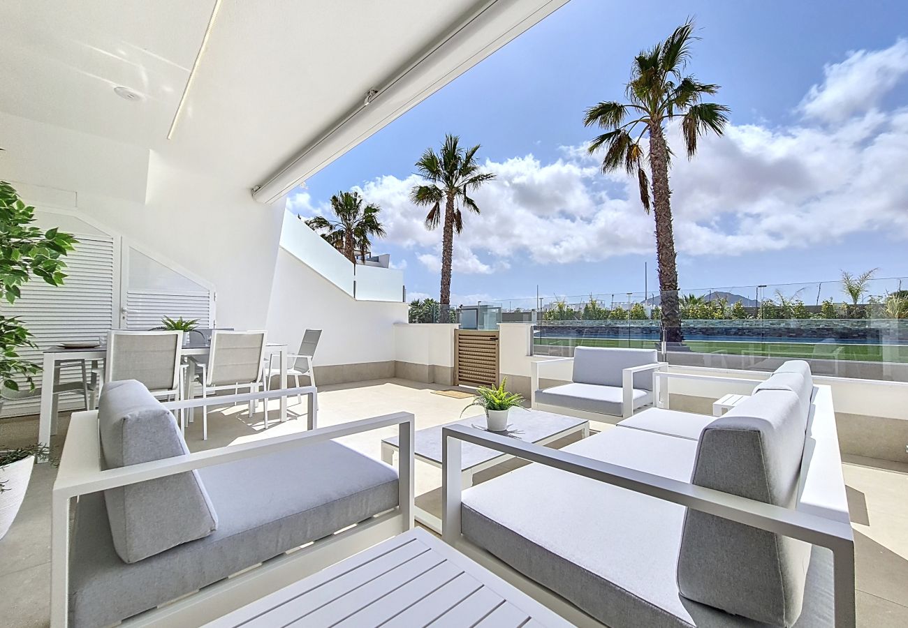 Apartment in Mar de Cristal - Poolside apartment, close to the beach